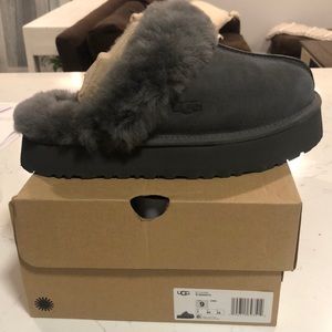 Women’s DISQUETTE UGG SLIPPER